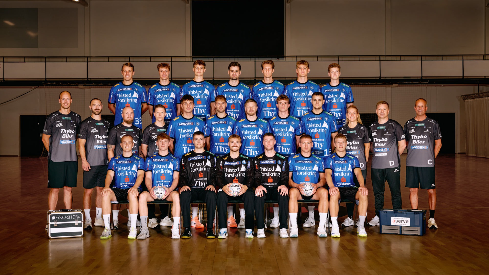 web-Mors-Thy-håndbold-gruppebillede beskåret.JPG